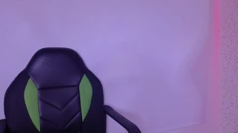 Snapshot of adalya_x chatting on July 14, 11:05 am adalya_x online show from July 14, 11:05 am