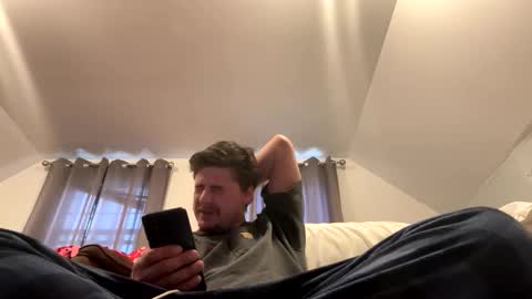 adam112233456504373 online show from November 20, 7:24 pm