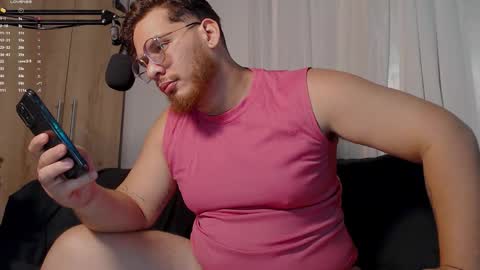 adam_coxxx online show from December 3, 12:25 pm