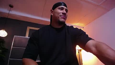 adam_fit19cm online show from April 13, 2:22 pm