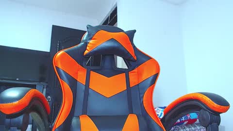 adam hot11 online show from February 13, 10:50 pm