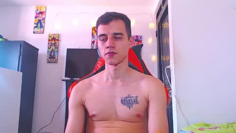 adam hot11 online show from March 28, 8:08 pm