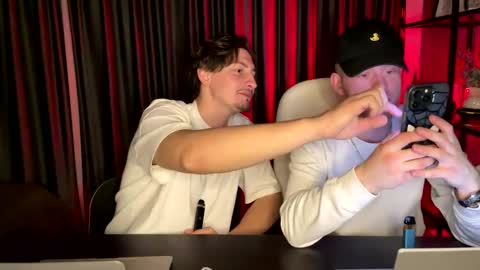 Snapshot of adam_ice chatting on March 2, 4:14 pm Arthur and Adam online show from March 2, 4:14 pm