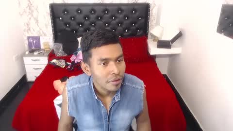 Snapshot of adam_morgan2 chatting on September 20, 3:18 am adam_morgan2 online show from September 20, 3:18 am
