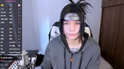 Snapshot of adam_rocket chatting on November 6, 1:45 pm Adam online show from November 6, 1:45 pm