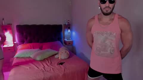 Hello welcome 3 online show from October 16, 6:20 pm