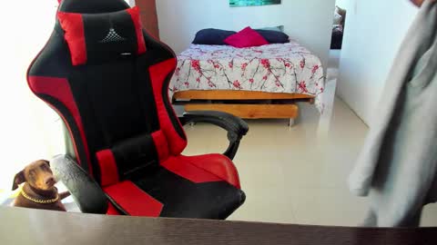 Adam Valencia online show from October 24, 3:41 pm