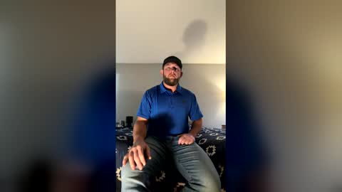 adamadams010203 online show from March 9, 9:30 pm