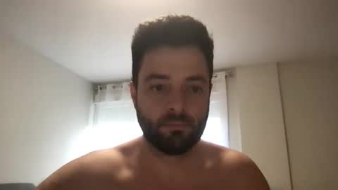 Snapshot of adamagreen99 chatting on April 23, 6:21 pm Alberto online show from April 23, 6:21 pm