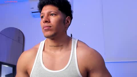 adambrocs1 online show from December 2, 9:03 am