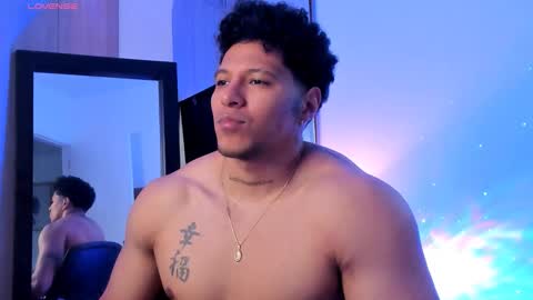 adambrocs1 online show from January 10, 10:47 pm