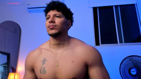 adambrocs1 online show from April 9, 2:44 am