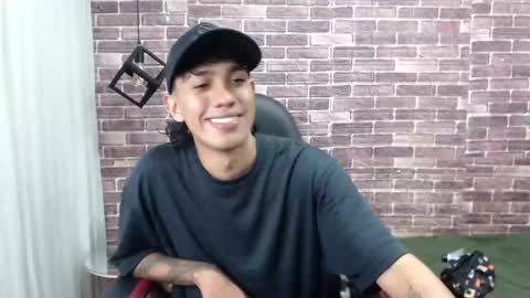 Snapshot of adamcoox chatting on February 25, 3:42 am Adam online show from February 25, 3:42 am