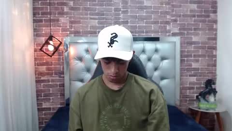 Snapshot of adamcoox chatting on March 2, 4:39 am Adam online show from March 2, 4:39 am