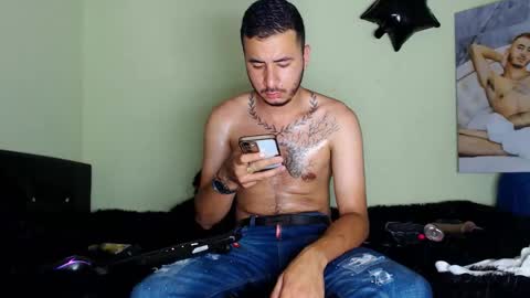 adamparker_ online show from November 6, 3:07 am