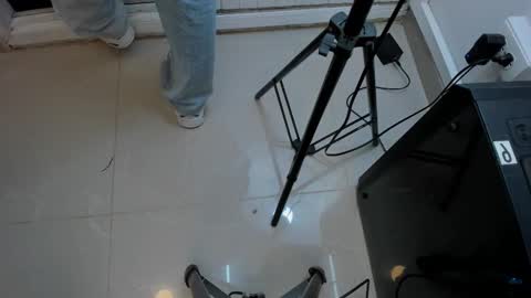 Snapshot of adams_bobby chatting on November 23, 11:21 am Adams Bobby online show from November 23, 11:21 am