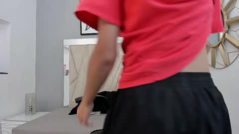 Snapshot of adams_bobby chatting on December 5, 11:41 am Adams Bobby online show from December 5, 11:41 am