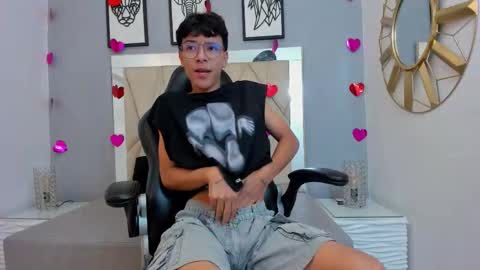 Adams Bobby online show from February 22, 11:09 am