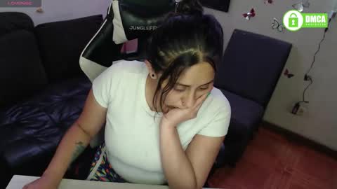 adams_mel online show from October 26, 11:20 pm