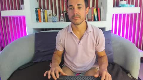 Snapshot of adams_sanz chatting on February 27, 6:41 pm Im Adams Sanz online show from February 27, 6:41 pm