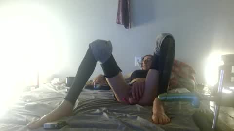 TaylorSexbot online show from April 9, 1:27 pm