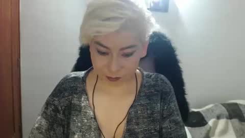 Snapshot of adan_romanoff chatting on October 21, 7:09 am adan_romanoff online show from October 21, 7:09 am