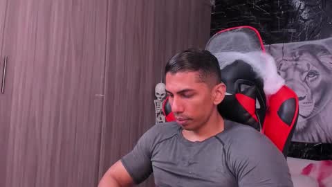 Adan Sin online show from October 18, 4:08 pm