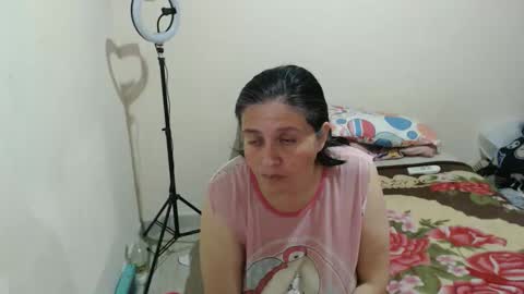 Snapshot of adan_y_eva_bk chatting on April 26, 11:46 pm Adan and Eva online show from April 26, 11:46 pm