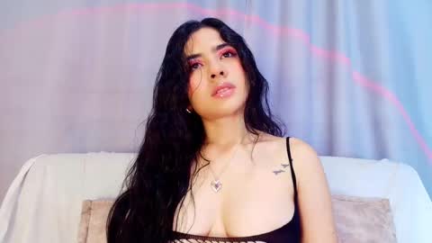  Adara Johnson  online show from November 27, 11:45 am