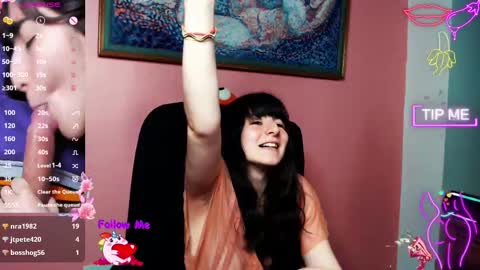 Addict Couple online show from February 18, 12:04 am
