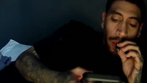 Snapshot of addictedtobustnloads1 chatting on December 21, 12:07 am addictedtobustnloads1 online show from December 21, 12:07 am