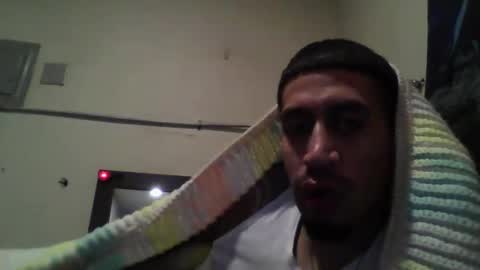 Snapshot of addictedtobustnloads1 chatting on February 1, 5:17 am addictedtobustnloads1 online show from February 1, 5:17 am