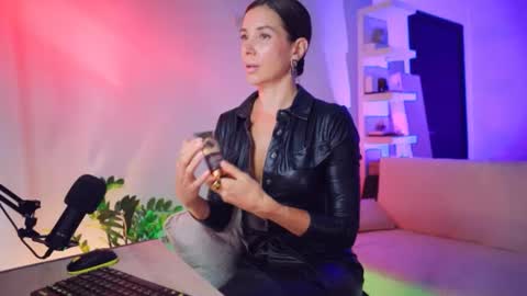 ADDICTION online show from October 27, 3:21 am