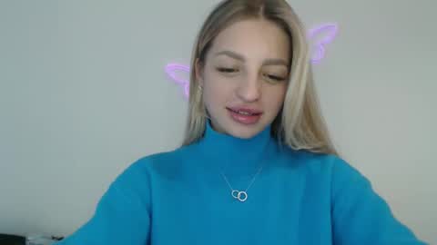 Snapshot of addie_collins chatting on December 5, 1:28 pm Kristina online show from December 5, 1:28 pm