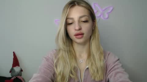Snapshot of addie_collins chatting on December 12, 12:12 pm Kristina online show from December 12, 12:12 pm