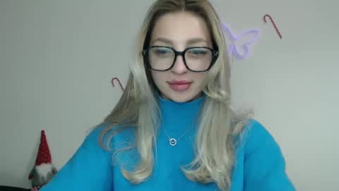 Snapshot of addie_collins chatting on December 27, 3:04 pm Kristina online show from December 27, 3:04 pm