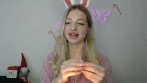 Snapshot of addie_collins chatting on January 1, 10:11 am Kristina online show from January 1, 10:11 am