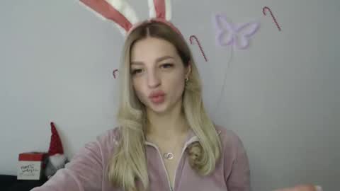 Snapshot of addie_collins chatting on January 1, 1:16 pm Kristina online show from January 1, 1:16 pm
