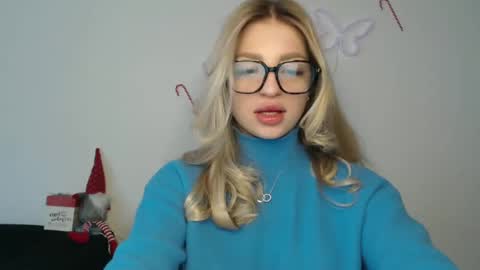 Snapshot of addie_collins chatting on January 10, 9:13 am Kristina online show from January 10, 9:13 am