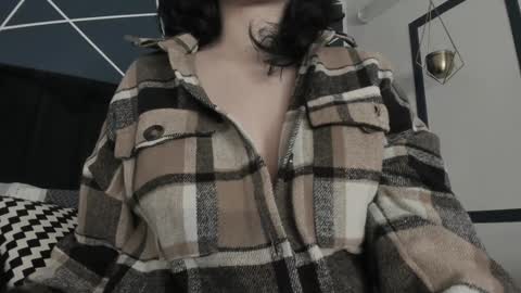 Snapshot of adeelinee chatting on January 29, 8:25 pm Ade  online show from January 29, 8:25 pm