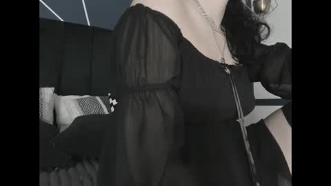Snapshot of adeelinee chatting on January 31, 8:12 pm Ade  online show from January 31, 8:12 pm