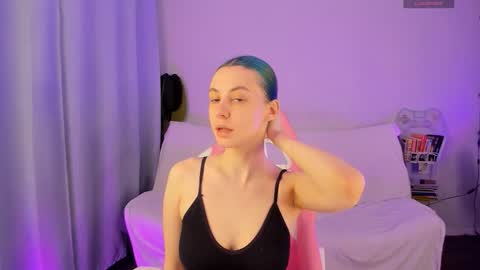 Adelle online show from March 10, 5:01 am