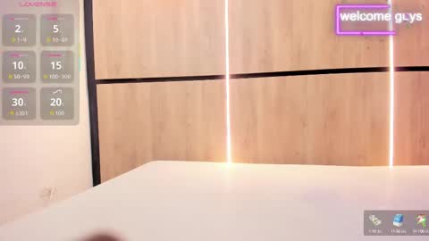 adela chase online show from October 17, 2:59 am