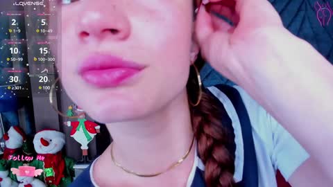 Adelaine online show from December 21, 4:30 am