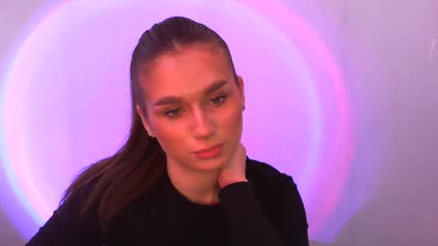 Adele Amore online show from February 17, 9:13 am