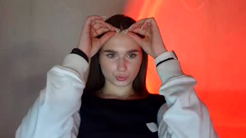 Adele Amore online show from March 7, 6:00 pm