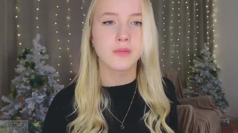 Snapshot of adele_armas chatting on January 14, 9:51 pm Adele online show from January 14, 9:51 pm