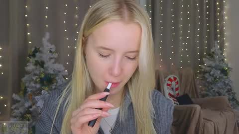 Snapshot of adele_armas chatting on January 15, 6:40 pm Adele online show from January 15, 6:40 pm