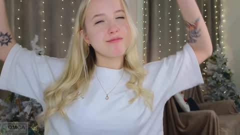 Snapshot of adele_armas chatting on January 24, 8:32 pm Adele online show from January 24, 8:32 pm