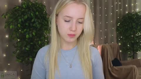 Snapshot of adele_armas chatting on January 25, 6:24 pm Adele online show from January 25, 6:24 pm